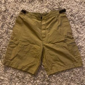 Fourstar cargo shorts size L. Skate brand.